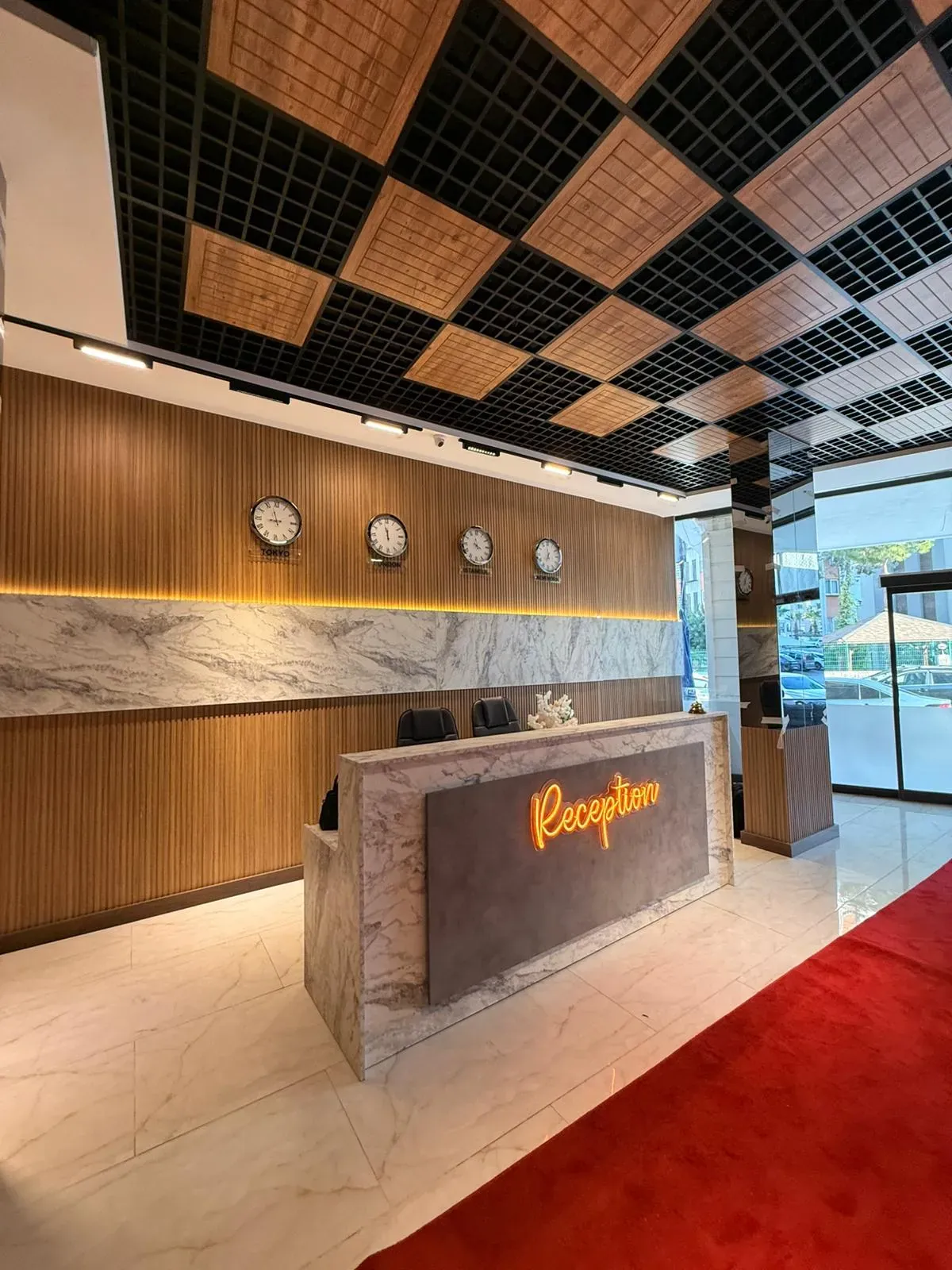 No 33 Suit Otel resepsiyon alanı